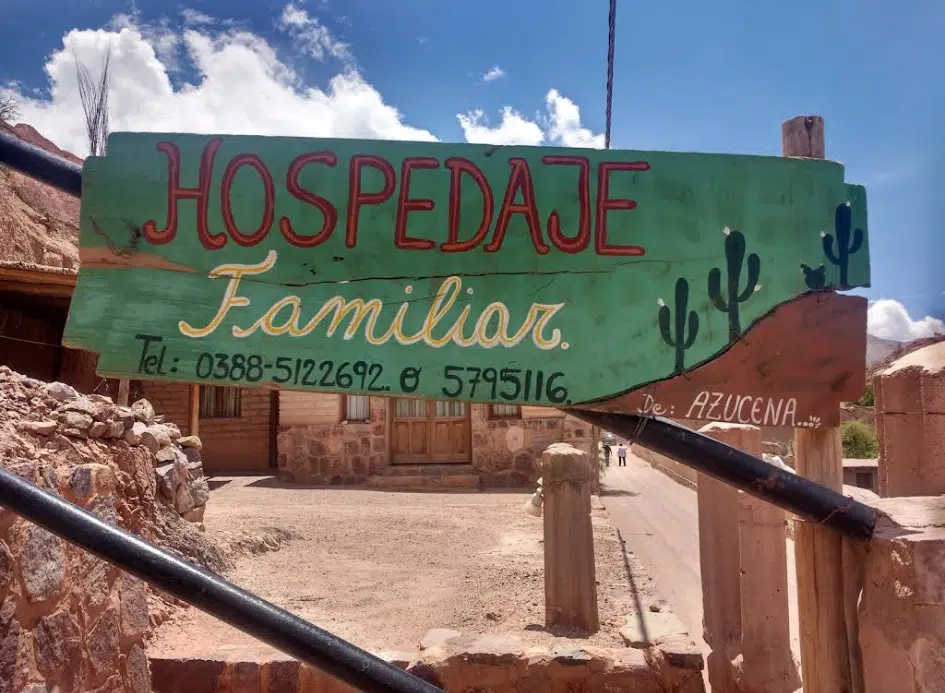LA CASA DE AZUCENA