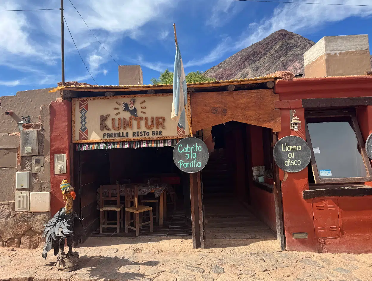 KUNTUR RESTO BAR