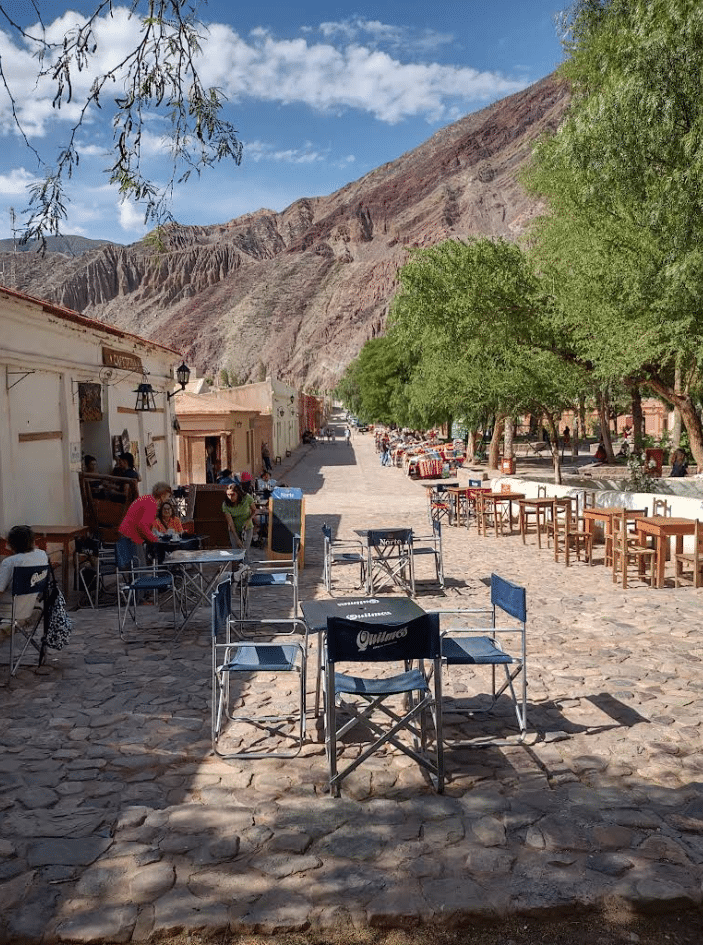 LO DE MATEO CAFÉ-BAR